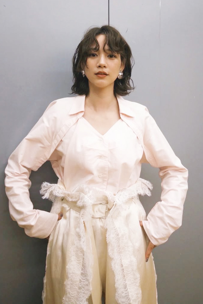 能年玲奈さんのくせ毛風パーマヘア